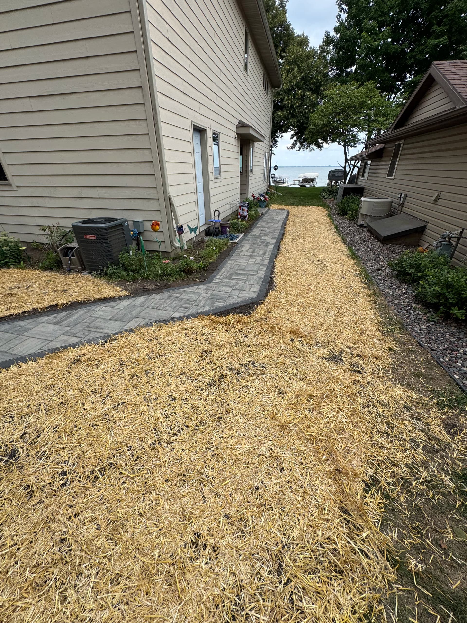 Gallery photos for Paver Driveway and Sidewalk Install at Green Lake: Image #3