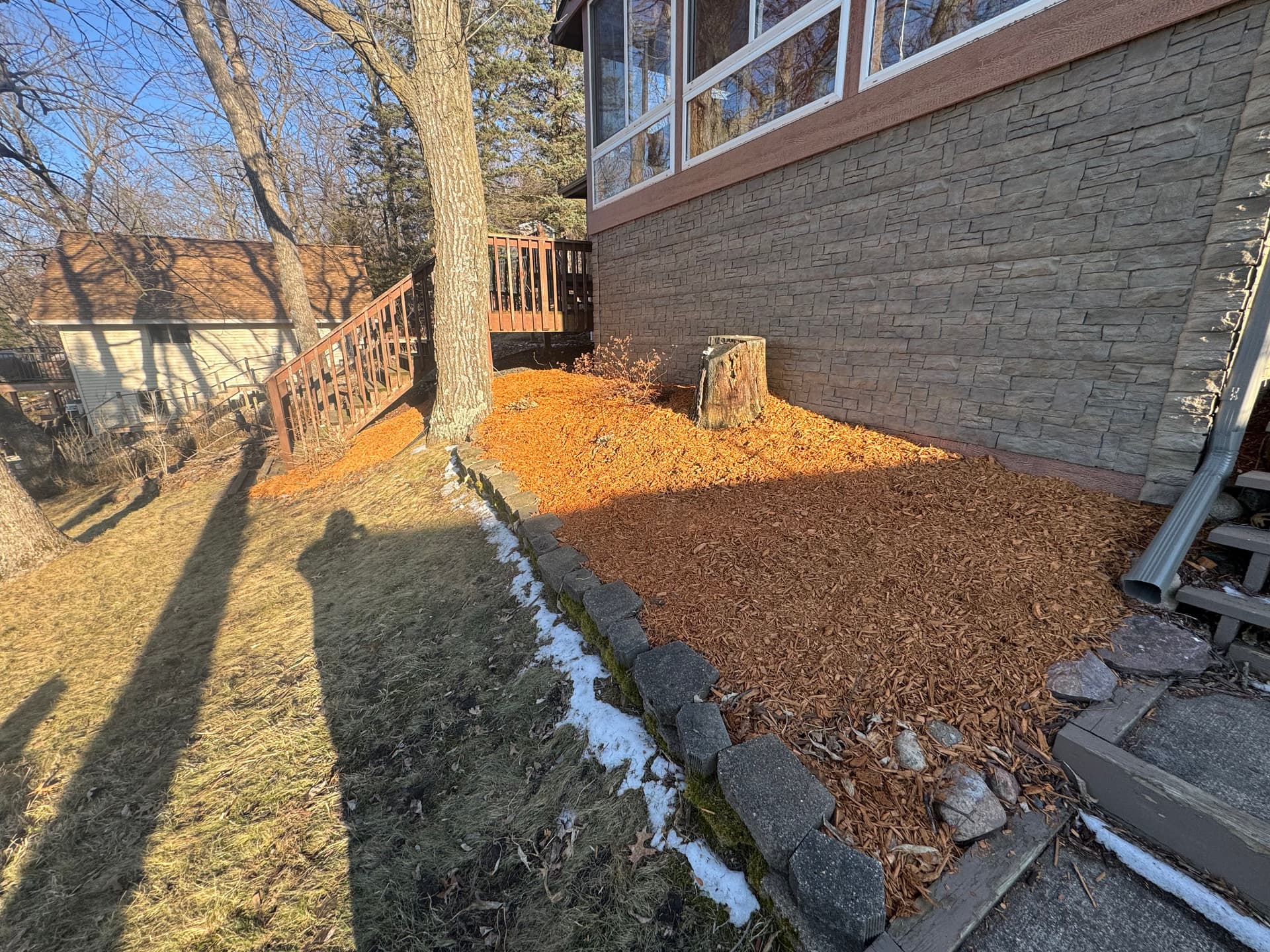 Gallery photos for Fresh Mulch Refresh at Lake Koronis: Image #1